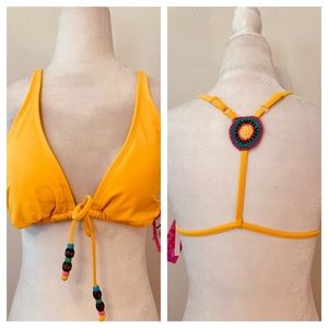 XHILIRATION NWT Yellow Bikini Top Crochet Detail Size Medium